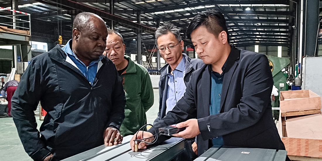 Brazilian Customers Visited And Inspected Aluminum Profiles
